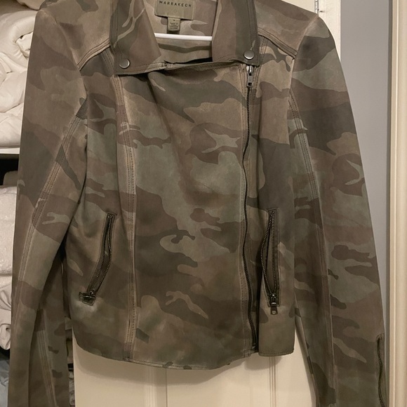 Anthropologie faux leather camo jacket - Picture 3 of 3